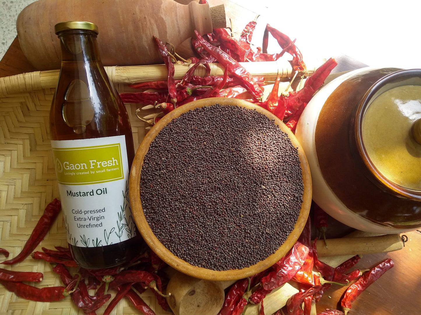 Mustard oil (sarson, सरसों) - cold pressed, unrefined, extra virgin - Gaon Fresh - 500ML